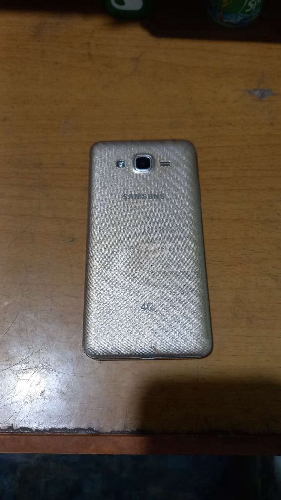 Samsung J2 Vàng đồng Mới nguyên zin. Mua bán Điện thoại tại Thành phố Thủ Dầu Một Bình Dương được đăng bởi bi  hình 1