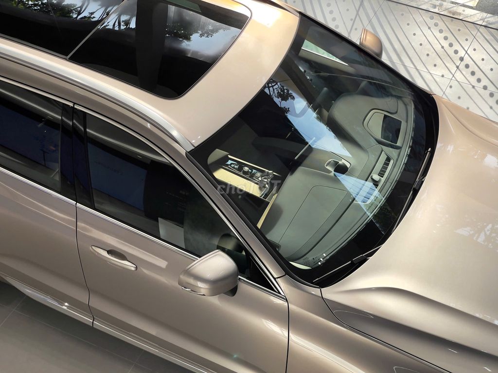 Volvo XC60 Plug-in Hybrid Ultra 2026, giao ngay. Mua bán Ô tô tại Quận 7 Tp Hồ Chí Minh được đăng bởi Volvo Car Sài Gòn hình 4