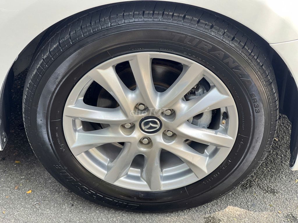 Mazda 3 1.5 AT Hatchback 2015 - 48000km. Mua bán Ô tô tại Thành phố Dĩ An Bình Dương được đăng bởi Siêu Thị Ô Tô Bình Dương  hình 16