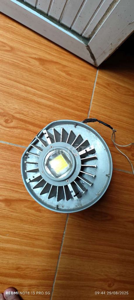 Đèn led công suất lớn dành cho nhà xưởng. Mua bán Đèn tại Quận Tây Hồ Hà Nội được đăng bởi Trường  hình 1
