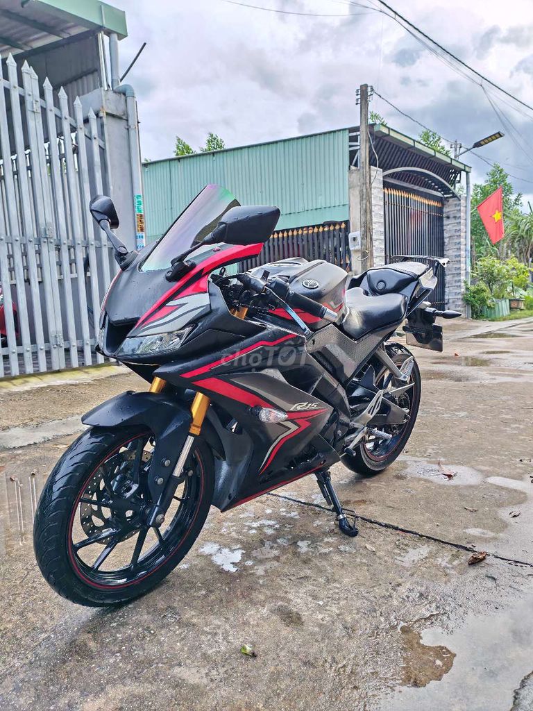 R15 v3 đẹp, lên nhẹ vài món đồ chơi.. Mua bán Xe máy tại Huyện Bàu Bàng Bình Dương được đăng bởi Ba Bún hình 1
