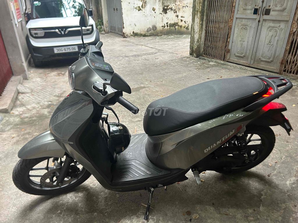 Электроскутер Datbike S1 серый 285 км