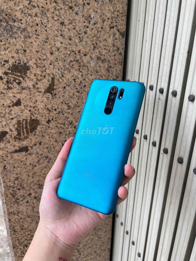 Bán Xiaomi Redmi 9 Ram 4/64G mới keng full. Mua bán Điện thoại tại Thành phố Qui Nhơn Bình Định được đăng bởi Gia Long hình 1