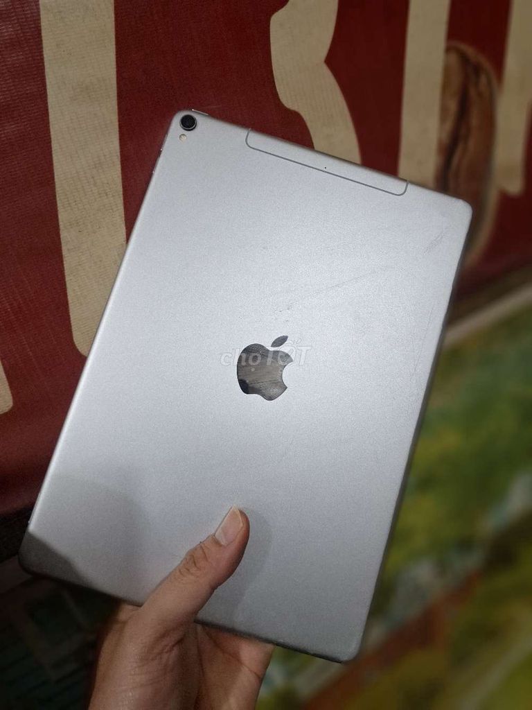Apple iPad Pro 10.5 64GB Bạc. Mua bán Máy tính bảng tại Thành phố Thủ Đức Tp Hồ Chí Minh được đăng bởi NT hình 1