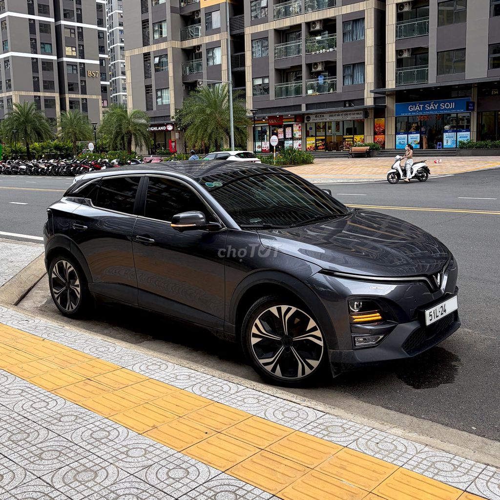 VinFast VF6 Plus 2024, 30.000 км от собственника