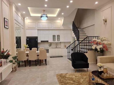 Thang máy phố Trương Định.Ngõ nông thông kinh doanh,lô góc 40m.. Mua bán nhà ở tại Quận Hai Bà Trưng Hà Nội được đăng bởi Thanh Lam