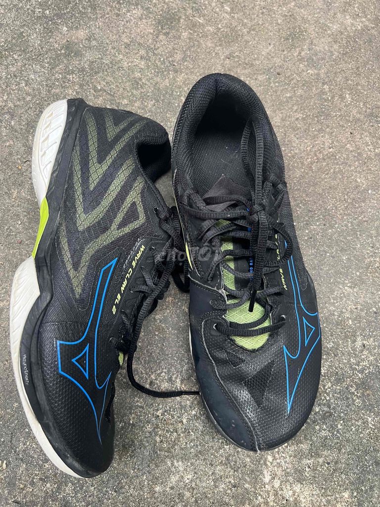 Giày cầu lông Mizuno size 41. Mua bán Giày dép tại Quận Hà Đông Hà Nội được đăng bởi Lê quân hình 1