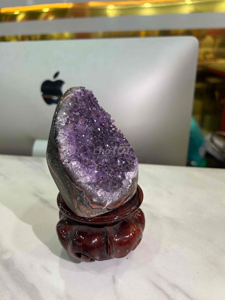 Đá phong thuỷ Tím 11 cm