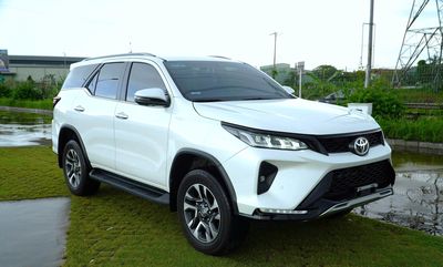 Toyota Fortuner 2024 Legender 2.8 AT 4x4 - 9000 km. Mua bán Ô tô tại Thị xã Từ Sơn Bắc Ninh được đăng bởi Lê Văn Biển