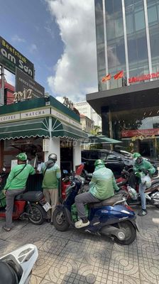 NỮ PHA CHẾ Q3 - 8TR/THÁNG 