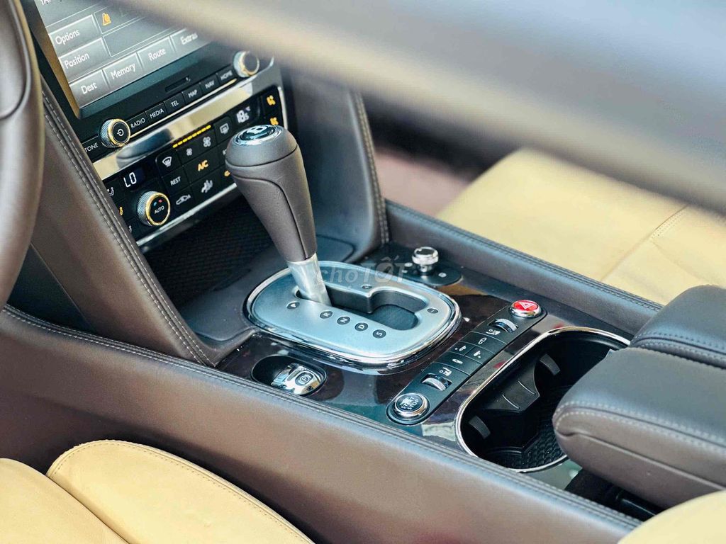 Bentley Continental Model 2014 W12 - 14000 km. Mua bán Ô tô tại Quận 8 Tp Hồ Chí Minh được đăng bởi Hồng Phúc hình 6