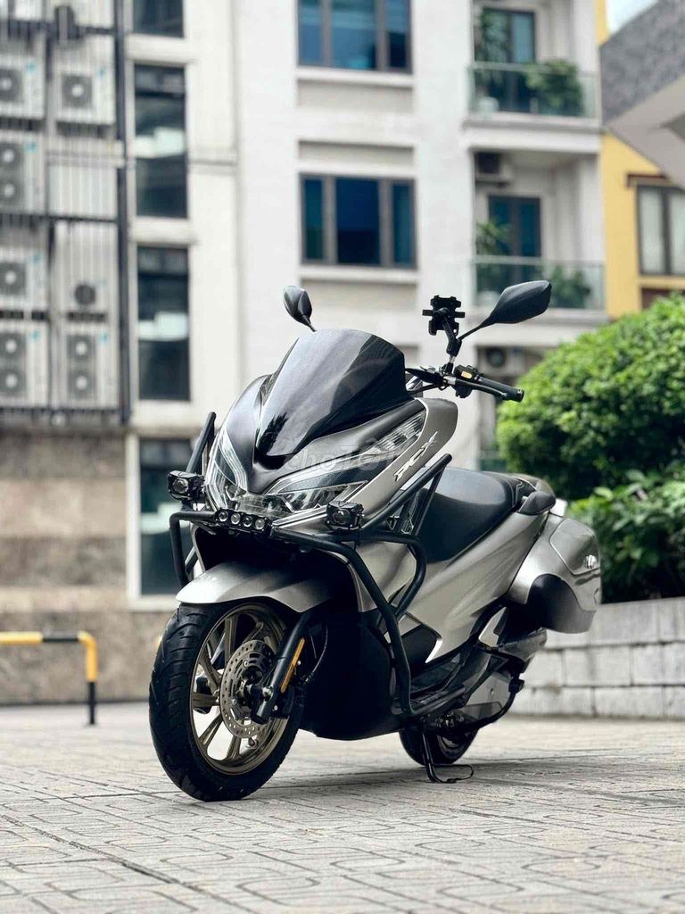 Honda PCX 125 Smartkey. Mua bán Xe máy tại Quận Cầu Giấy Hà Nội được đăng bởi Tuấn Việt Motor hình 1