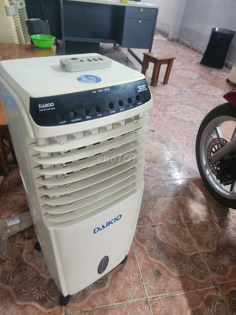 Quạt hơi nước DAIKIO Trắng. Mua bán Quạt tại Quận 12 Tp Hồ Chí Minh được đăng bởi phong hình 1