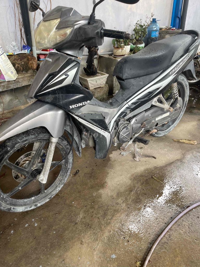 Honda Wave Blade 2015, черный, механика