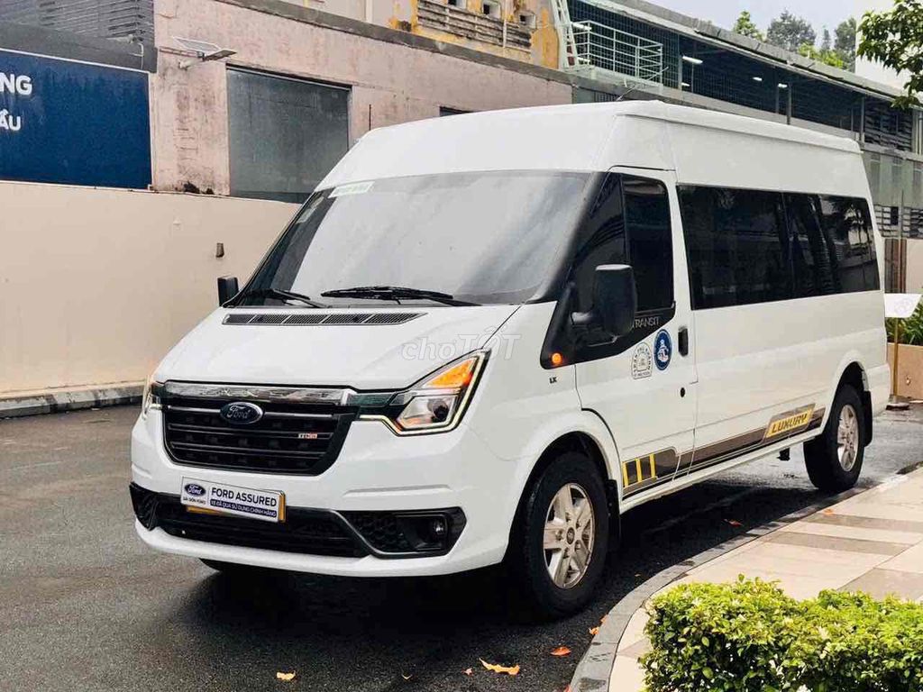 Ford Transit 2024, пробег 36 000 км, отличное состояние, много допов