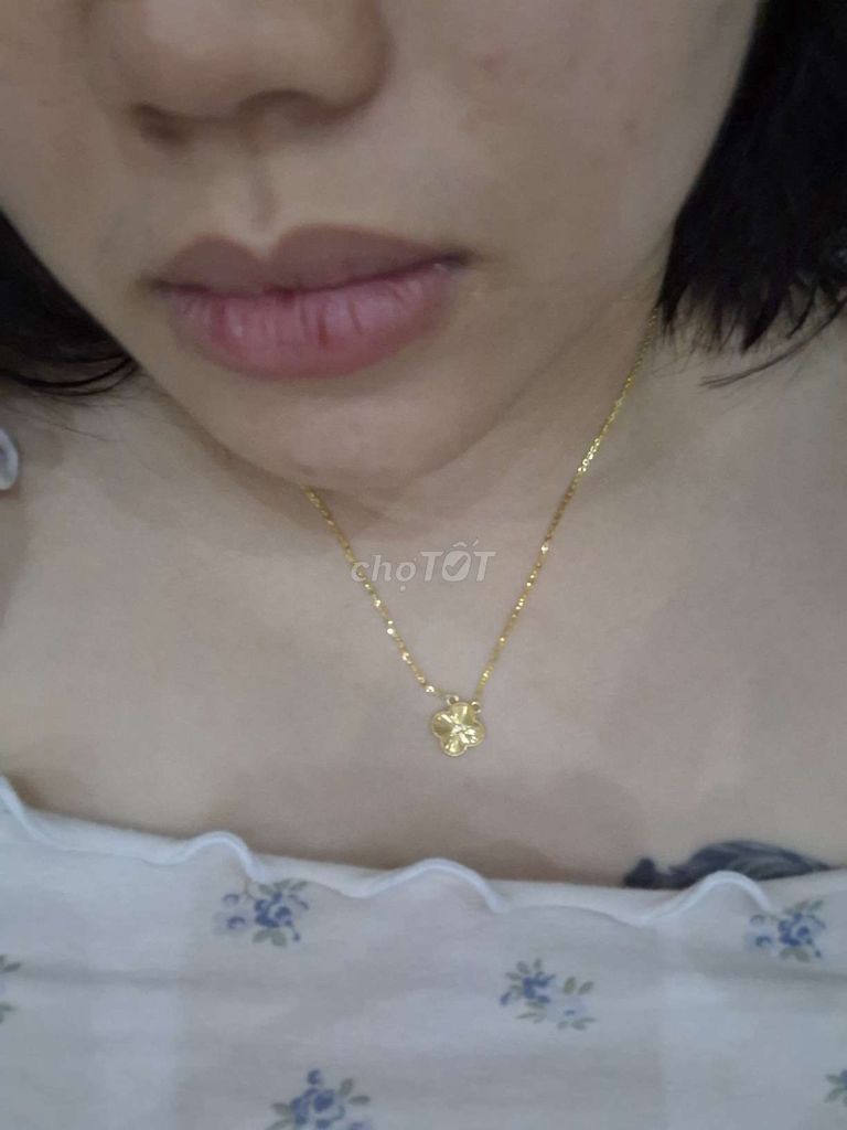 Dây chuyền Nữ Vàng 10K Mặt cỏ 4 lá . Mua bán Phụ kiện thời trang khác tại Quận Hoàng Mai Hà Nội được đăng bởi Thu Sẽ Gầy hình 1