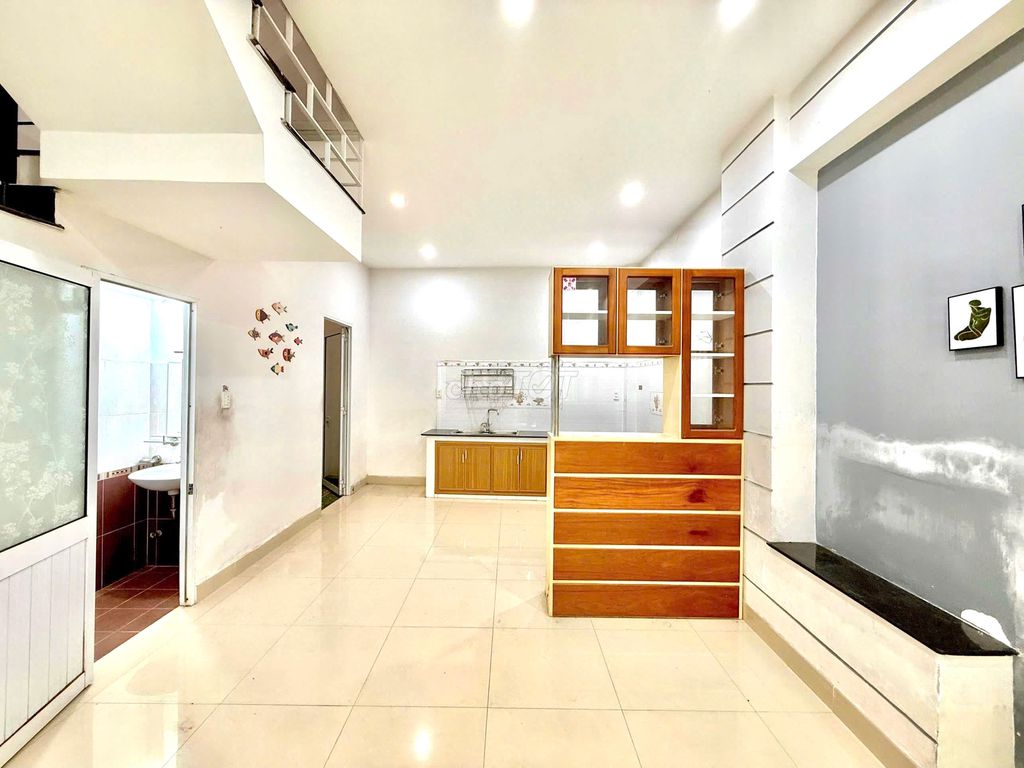 CHÍNH CHỦ GỬI BÁN NHÀ ĐẸP 2 TẦNG KIỆT Ô TÔ ĐỆN BIÊN PHỦ CHỈ 4X TỶ. Mua bán nhà ở tại Quận Thanh Khê Đà Nẵng được đăng bởi Mai Đào Đà Nẵng hình 3