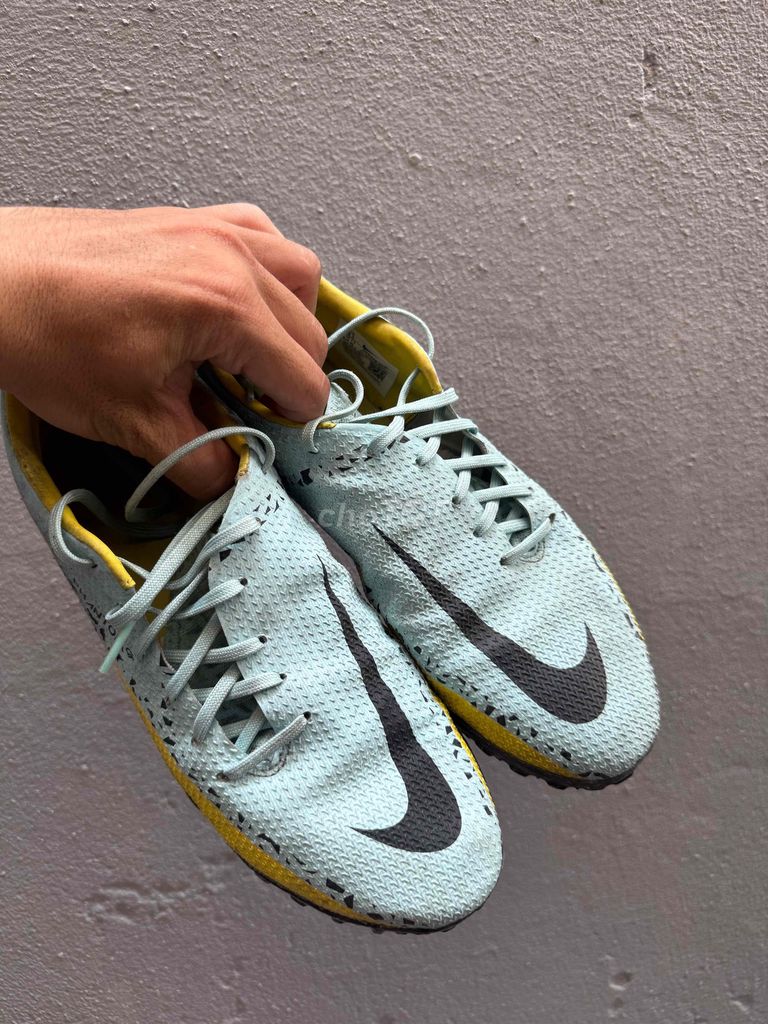 Giày thể thao Nike Phantom Nam 42. Mua bán Giày dép tại Quận Tây Hồ Hà Nội được đăng bởi chu minh tu hình 1