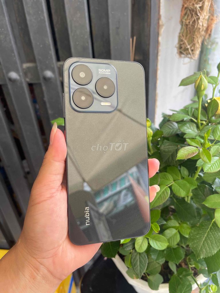 Nubia V70  RAM 8+12Gb/ 256Gb. Mua bán Điện thoại tại Quận Gò Vấp Tp Hồ Chí Minh được đăng bởi Anh Tùng hình 1