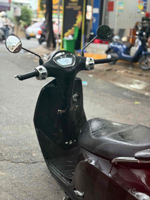 Xe máy điện VinFast Evo200 màu Đen