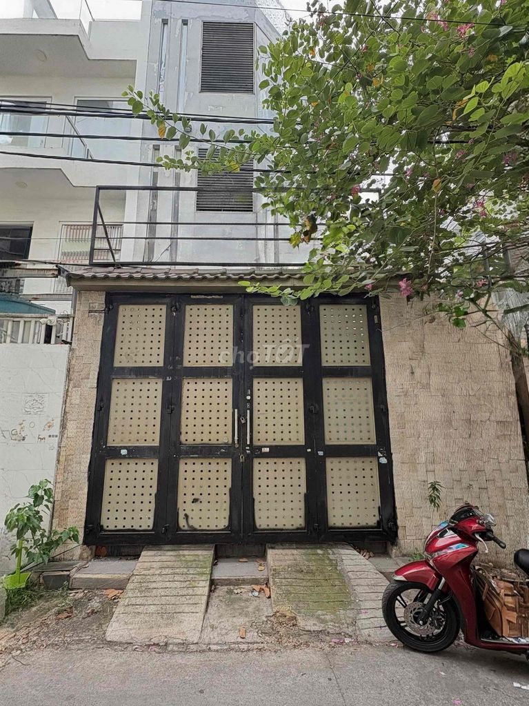 Rent · 5 bd · 93 м² · Quận 11, ул. Đường Lạc Long Quân