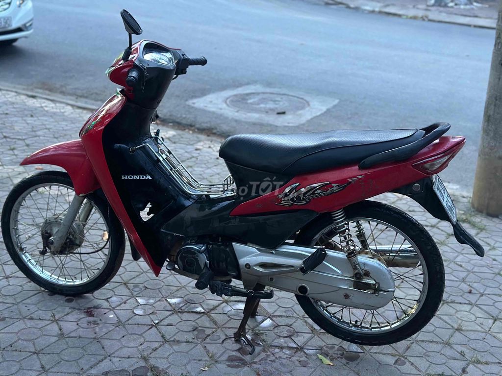 Wave máy móc êm ru mọi chức năng hoạt động tốt. Mua bán Xe máy tại Thành phố Quảng Ngãi Quảng Ngãi được đăng bởi Hien hình 5