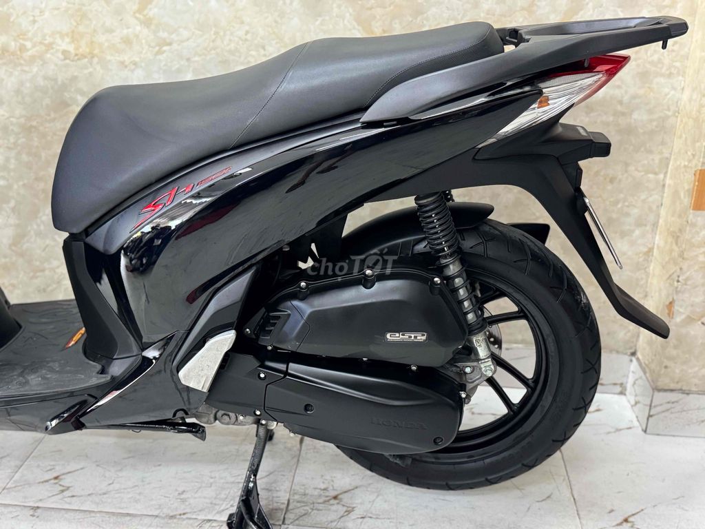 SH 150 khoá ga 2016 rất đẹp đen bóng 43G1-431.48. Mua bán Xe máy tại Quận Sơn Trà Đà Nẵng được đăng bởi Minh Dũng bán trả góp 136 vân đồn  hình 2