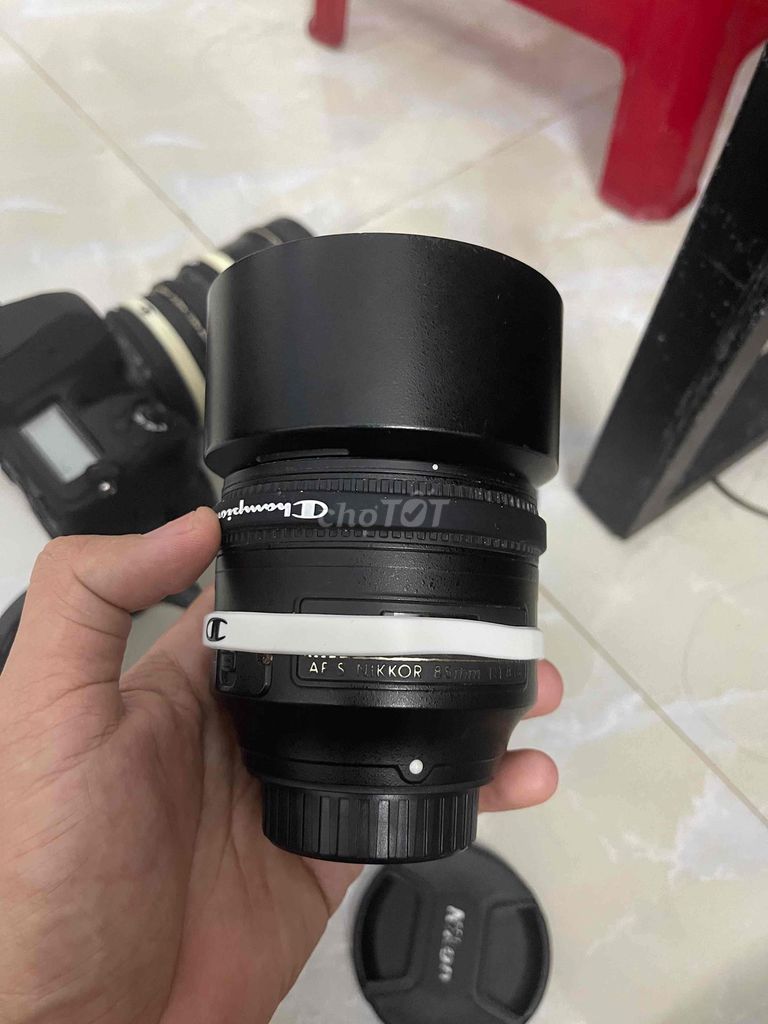 Ống kính Nikon 85 1.8G Đen. Mua bán Máy ảnh, Máy quay tại Quận Cẩm Lệ Đà Nẵng được đăng bởi Lê Lê hình 1