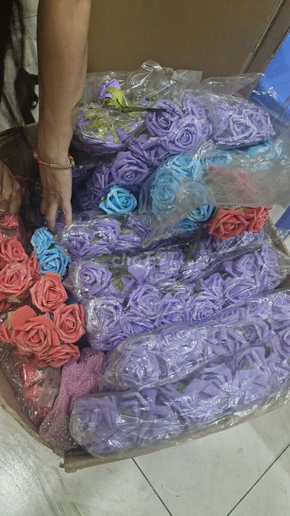 bán cả thùng 1352 Hoa giả trang trí nhà cửa. Mua bán Cây cảnh, đồ trang trí tại Quận 11 Tp Hồ Chí Minh được đăng bởi TRẦN GIA hình 1