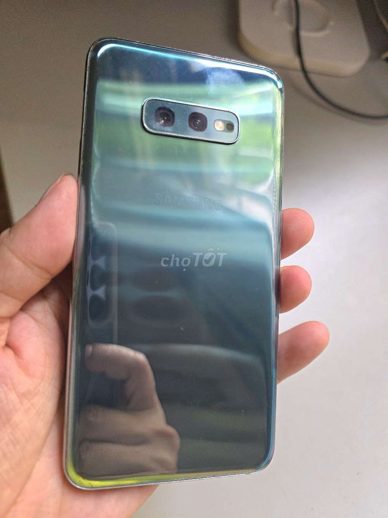 Samsung Galaxy S10e Xanh ngọc bích 2sim SSVN. Mua bán Điện thoại tại Quận Hoàng Mai Hà Nội được đăng bởi Giang hình 1