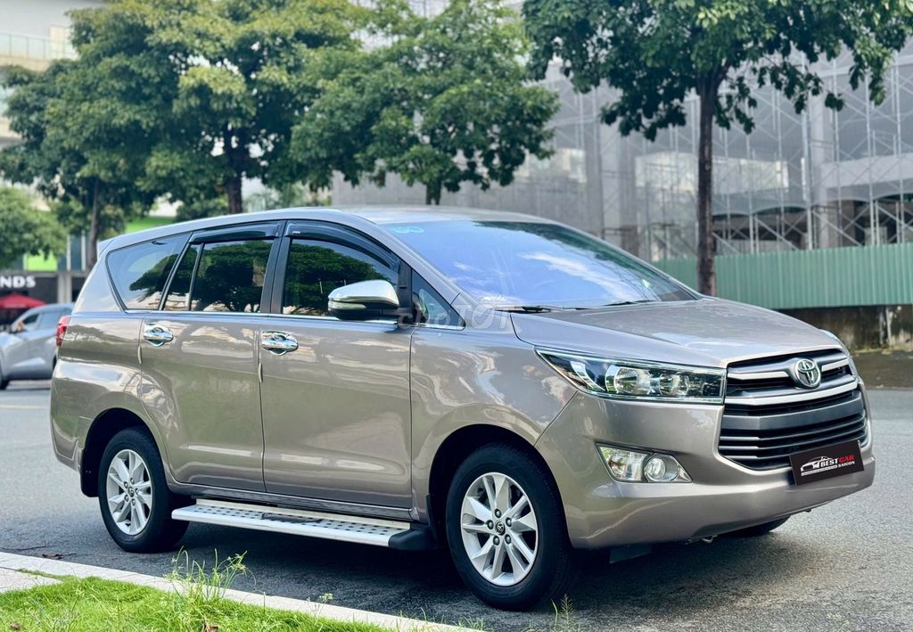 Toyota Innova 2017 2.0E - 12000 km. Mua bán Ô tô tại Quận 3 Tp Hồ Chí Minh được đăng bởi ĐỨC XE LƯỚT hình 2