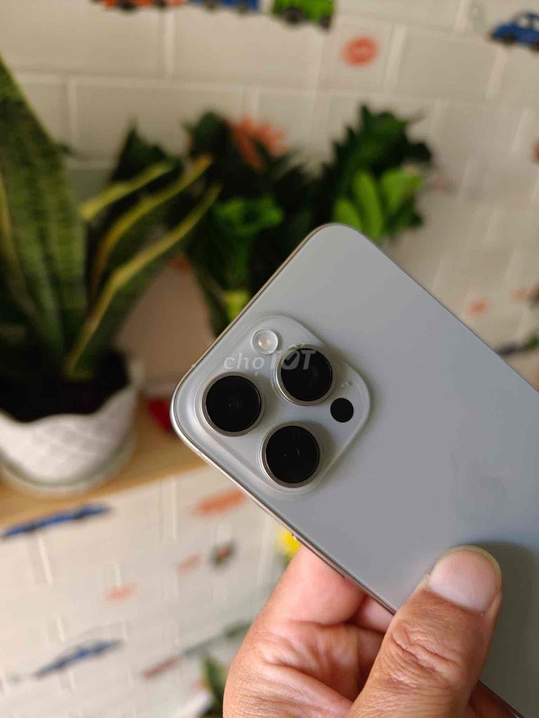 iPhone 15 Pro Max 256GB Xám. Mua bán Điện thoại tại Thành phố Đà Lạt Lâm Đồng được đăng bởi Bảo Sơn Phạm hình 1