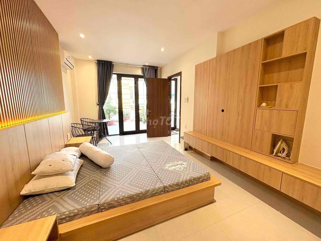 Furnished corner house on Trưng Nữ Vương near Dragon Bridge — photo 1