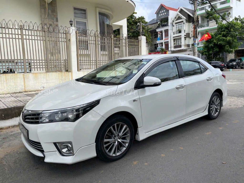 Toyota Corolla Altis 2014 1.8G CVT - 76000 km