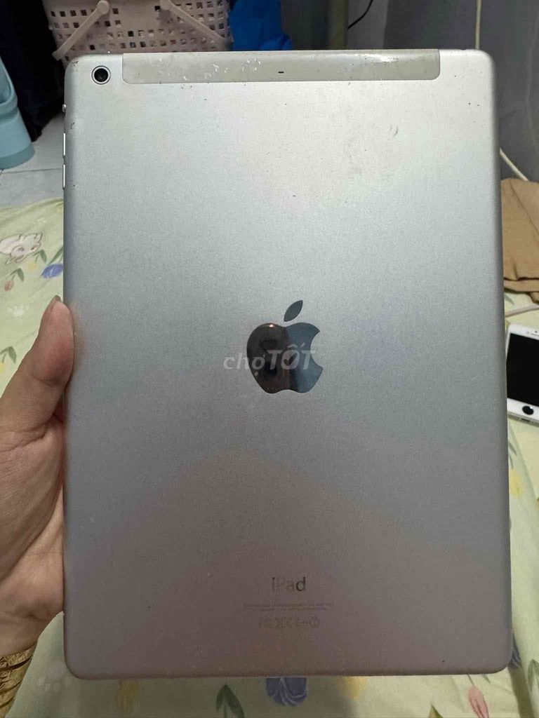 Apple iPad Air 1 xem youtube màn 9.7 inch. Mua bán Máy tính bảng tại Quận 12 Tp Hồ Chí Minh được đăng bởi Trân  hình 1