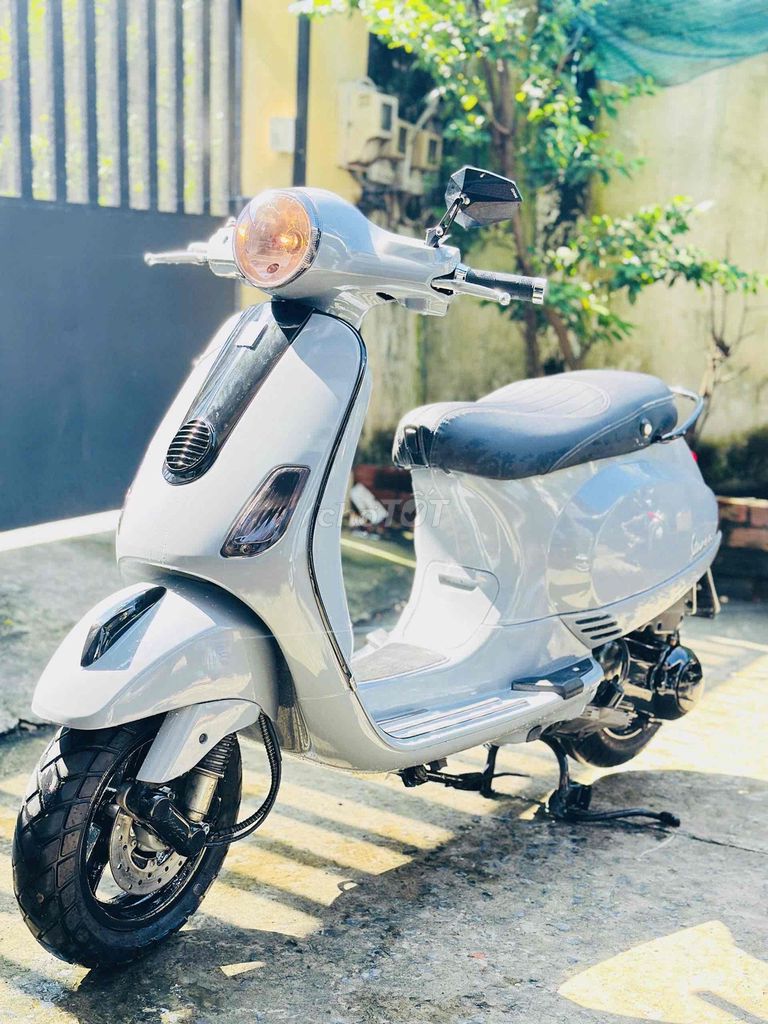 Piaggio Vespa LX 150CC Xám. Mua bán Xe máy tại Quận 12 Tp Hồ Chí Minh được đăng bởi Ta Thanh Thai hình 1