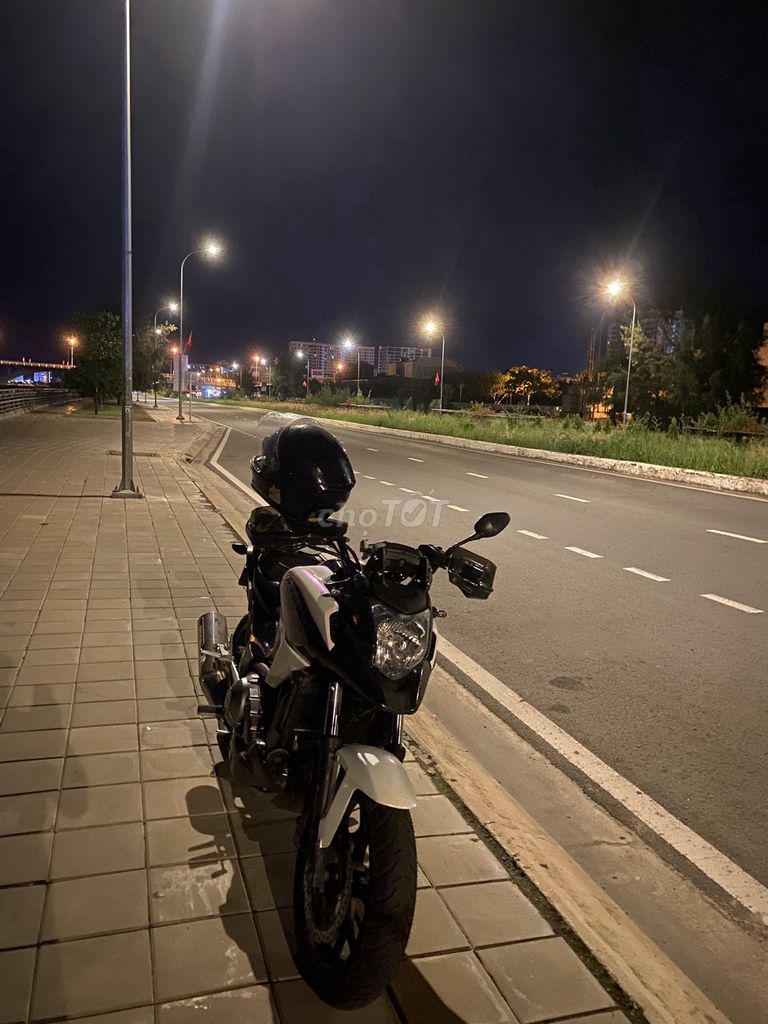 Honda NC700D DCT 2017 trắng ngọc + carbon, 42k km. Mua bán Xe máy tại Thành phố Nha Trang Khánh Hòa được đăng bởi Владлен Масловский hình 5