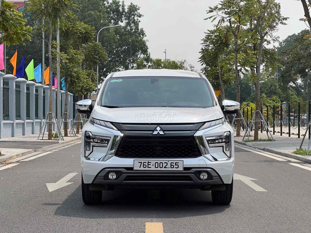 Mitsubishi Xpander 2023 AT Premium - 32000 km