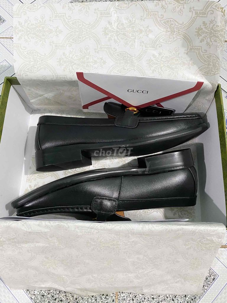 giày Gucci size 40 mới ( có hộp)