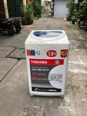 Máy giặt Toshiba đời cao hiện đại đang dùng rất ok. Mua bán Máy giặt tại Quận 11 Tp Hồ Chí Minh được đăng bởi MẠNH CƯỜNG