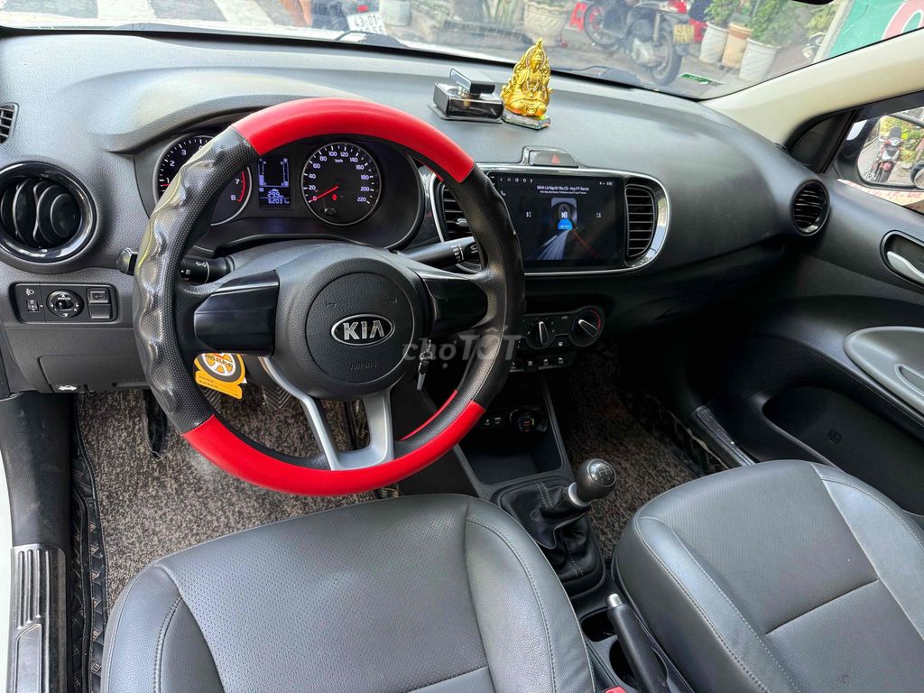 Kia Soluto 2020 1.4 MT Deluxe -  Suloto Trắng bs92. Mua bán Ô tô tại Quận Hải Châu Đà Nẵng được đăng bởi Lê vy  hình 2