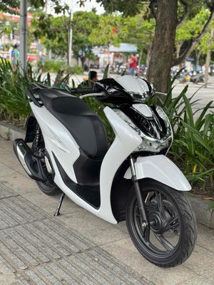 Honda SH 125 CBS 2023 Trắng Bạc Đen 10.000km