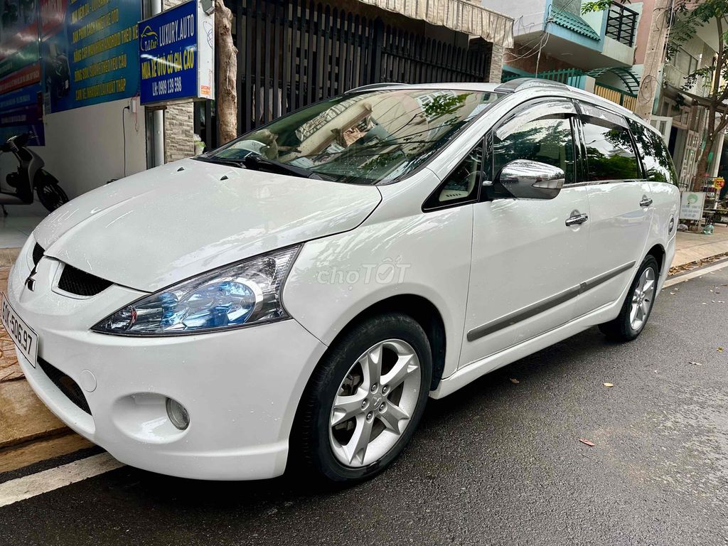 Mitsubishi Grandis 2010 - 195000 km