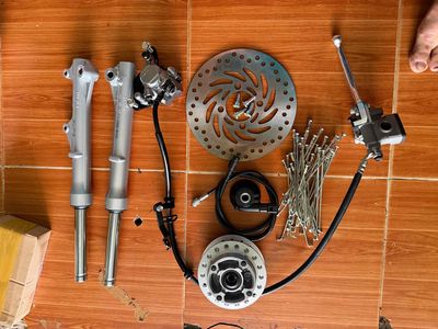 Bộ đĩa,phuộc,đùm trước,căm trước Future led 2025. Mua bán Phụ tùng xe tại Huyện Châu Phú An Giang được đăng bởi Made in Thailand 