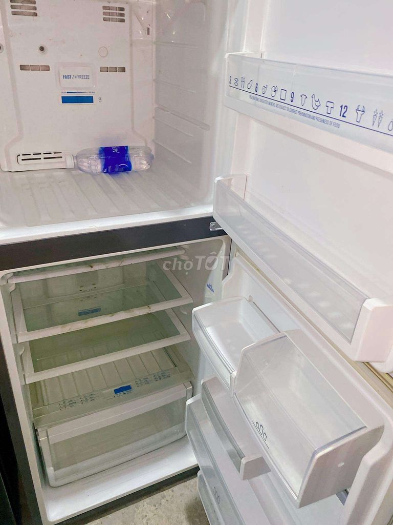 0325538950 - Tủ lạnh Electrolux 190l làm lạnh nhanh,free ship