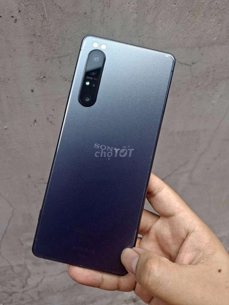 Sony Xperia 1 II 128GB Tím Docomo. Mua bán Điện thoại tại Quận 11 Tp Hồ Chí Minh được đăng bởi Hoàng hình 1
