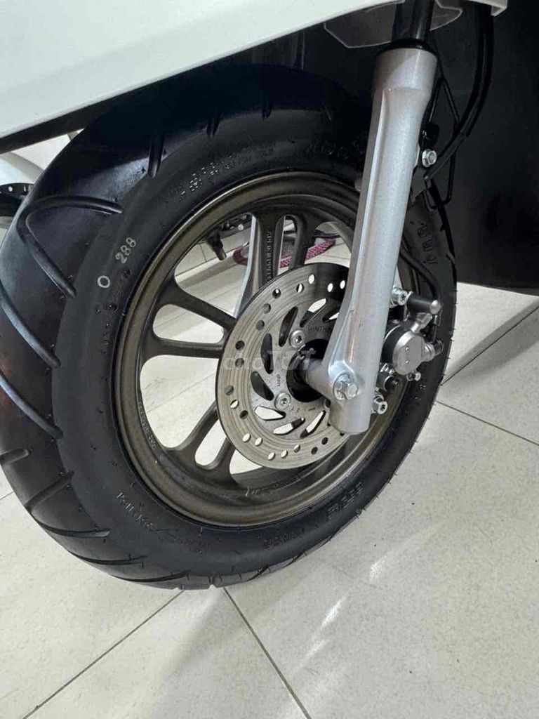 Scoopy 2024 Trắng Xe Nhập indo. Mua bán Xe máy tại Quận 11 Tp Hồ Chí Minh được đăng bởi Huy Huy hình 4
