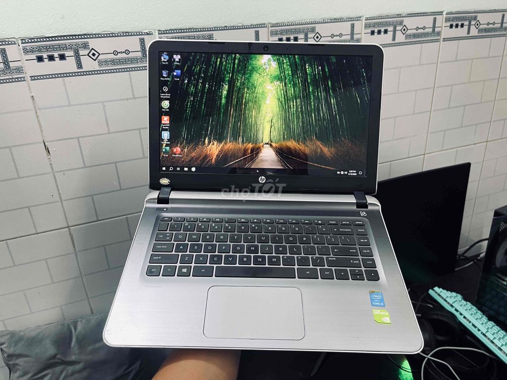HP Pavilion i5-5th 8GB/128GB Bạc. Mua bán Laptop tại Thị xã Tân Uyên Bình Dương được đăng bởi lê âu hình 1