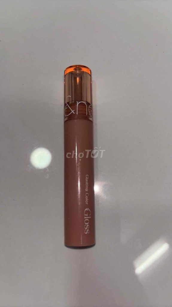 Romand Glasting Color Gloss 02 Nutty Vague. Mua bán Phụ kiện thời trang khác tại Quận Tân Bình Tp Hồ Chí Minh được đăng bởi Hoàng Ngọc Minh Anh hình 1
