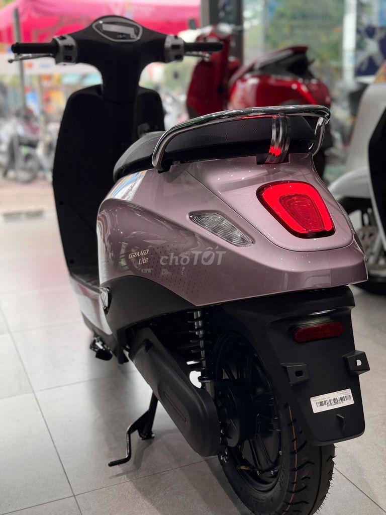 VINFAST EVO GRAND LITE - 1 LẦN SẠC ĐI 150KM 2 PIN. Mua bán Xe máy tại Quận 1 Tp Hồ Chí Minh được đăng bởi VinFast Official Store hình 6